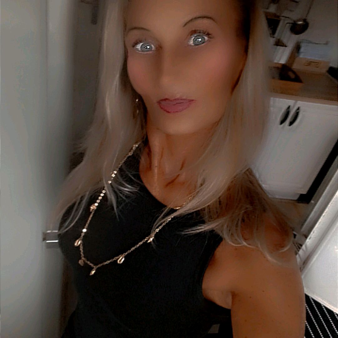 Avatar TikTok de @user9kwf0i73jd